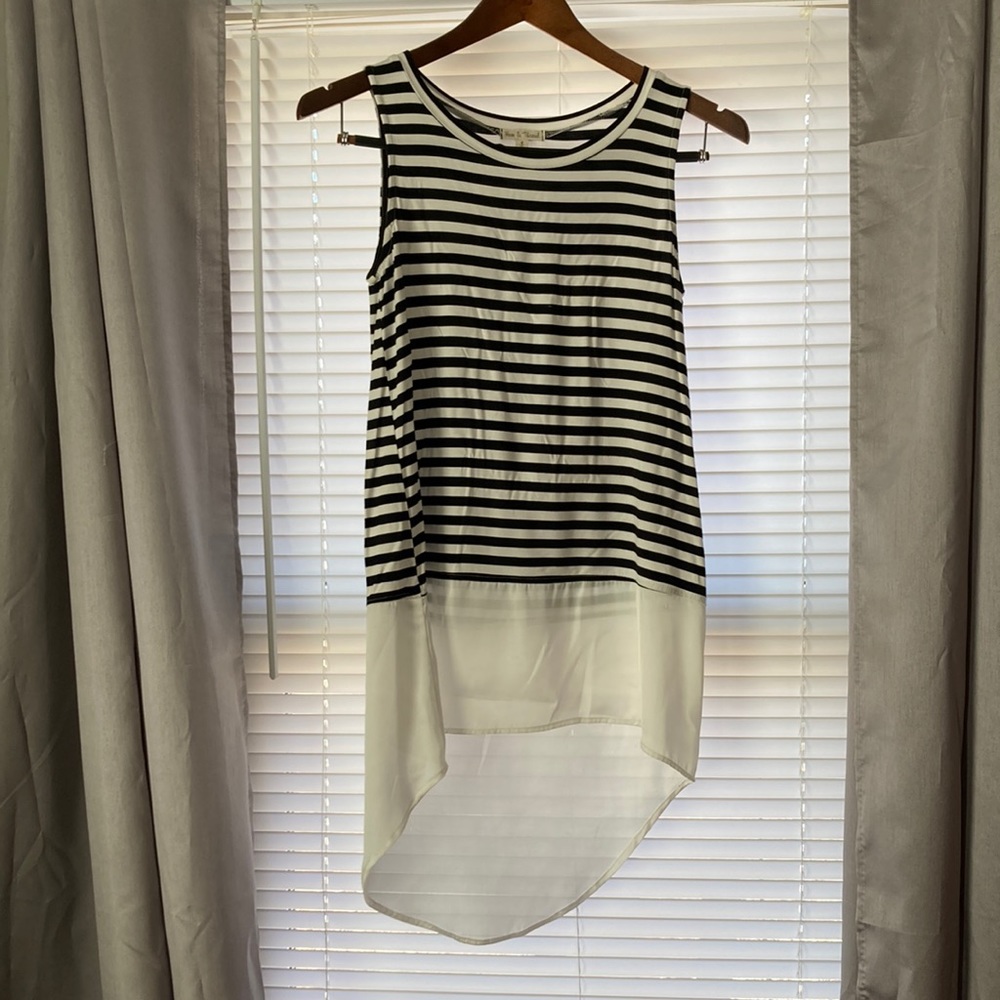 Light striped long tank top/sleeveless tunic. Hem & Thread